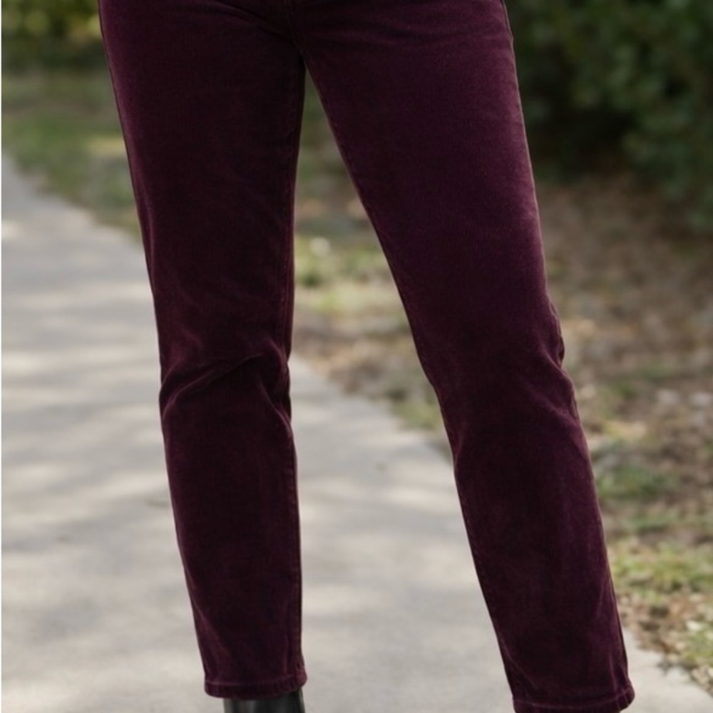 Brooks Brothers Plum Corduroy “Caroline Fit” Straight Leg Pants Cords EUC 8